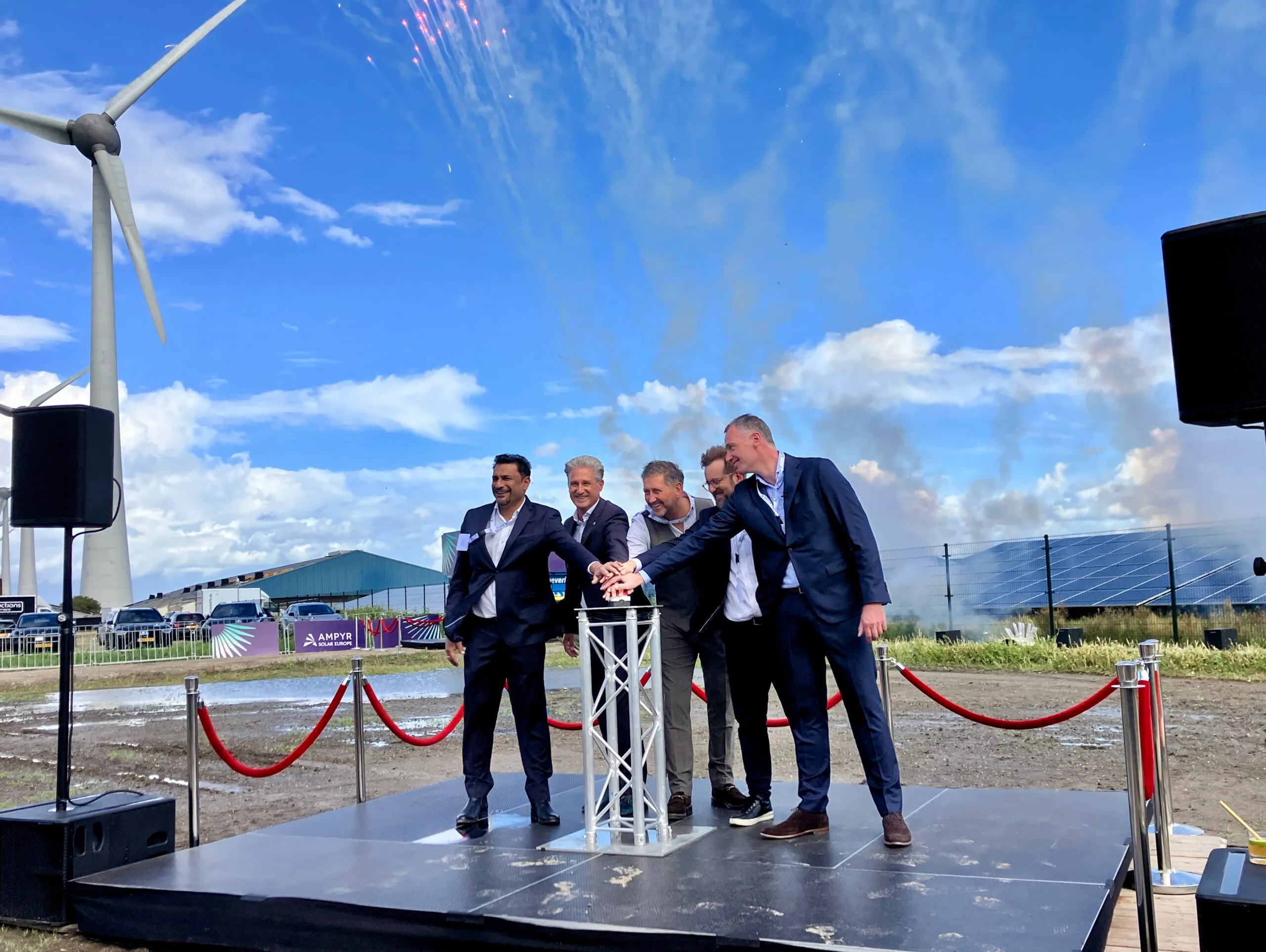 Opening van het zonnepark Noordoostpolder van  Ampyr. Foto: Tijdo van der Zee