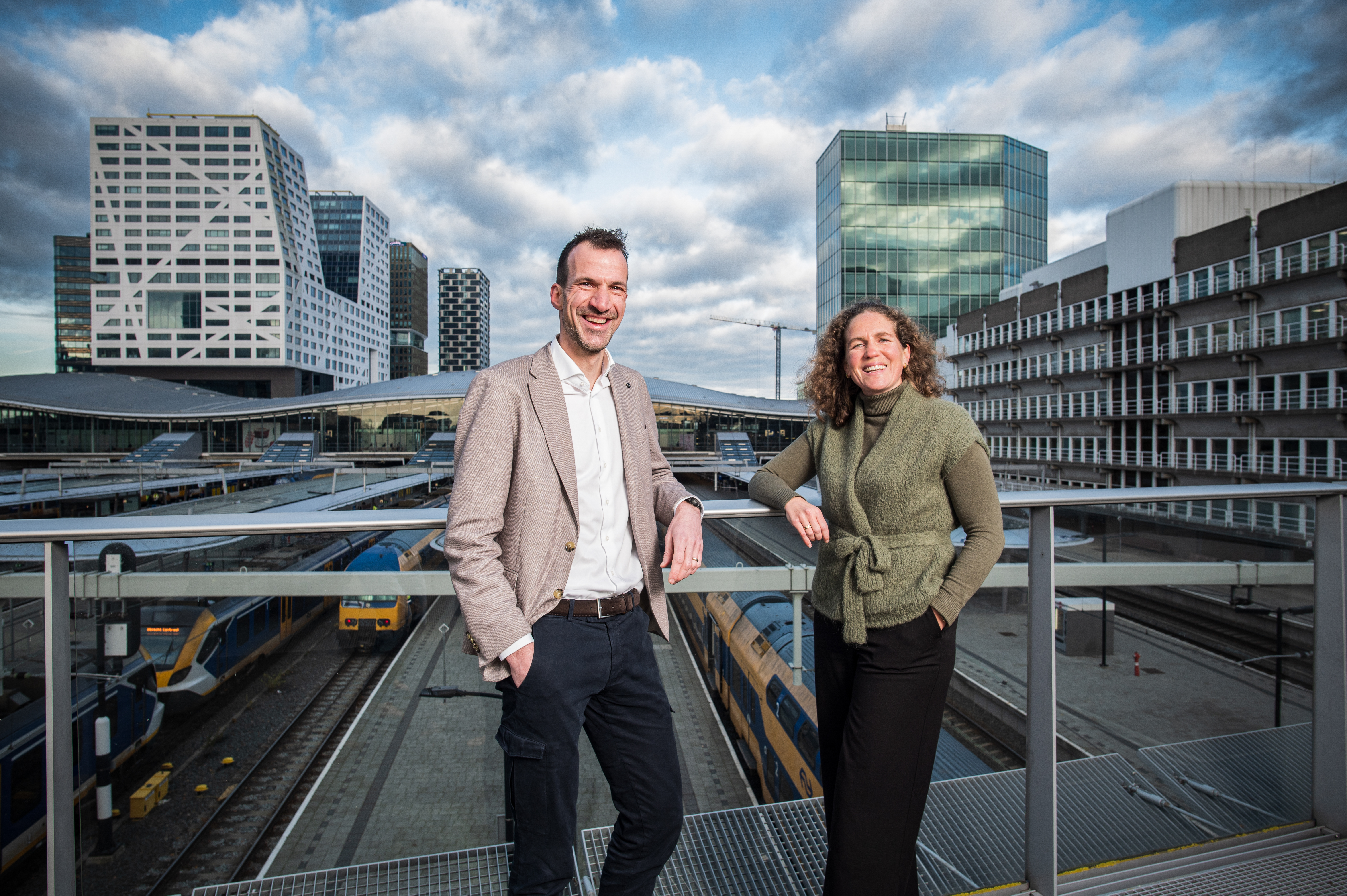 Sander ter Maat, financieel directeur van het Hoofdrailnet, en Sacha Göddeke, directeur Duurzaam Ondernemen bij NS. Foto's: Christiaan Krop.