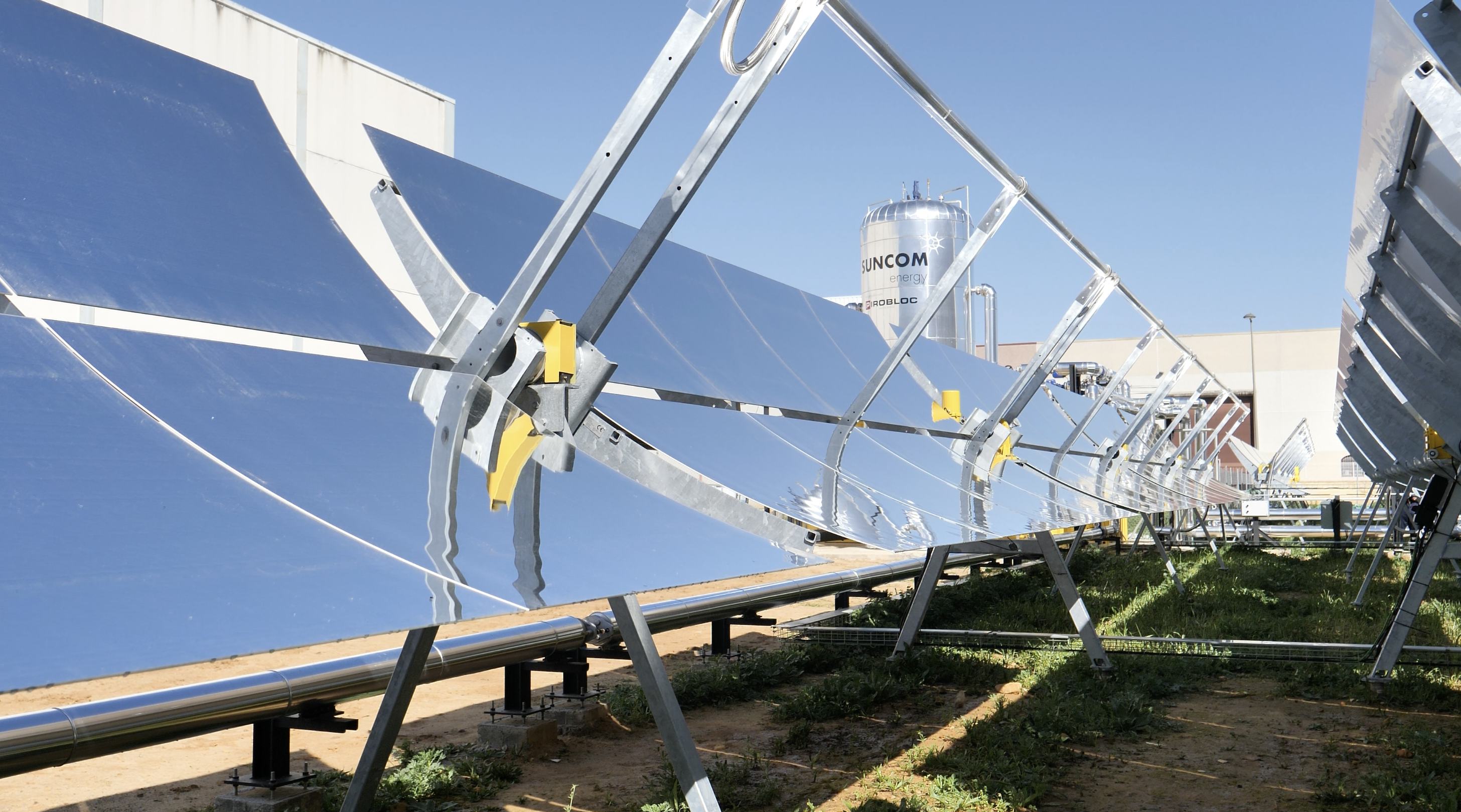 Een installatie van SunCom Energy bij het babyvoedingsbedrijf Smileat in Jerez (Spanje).