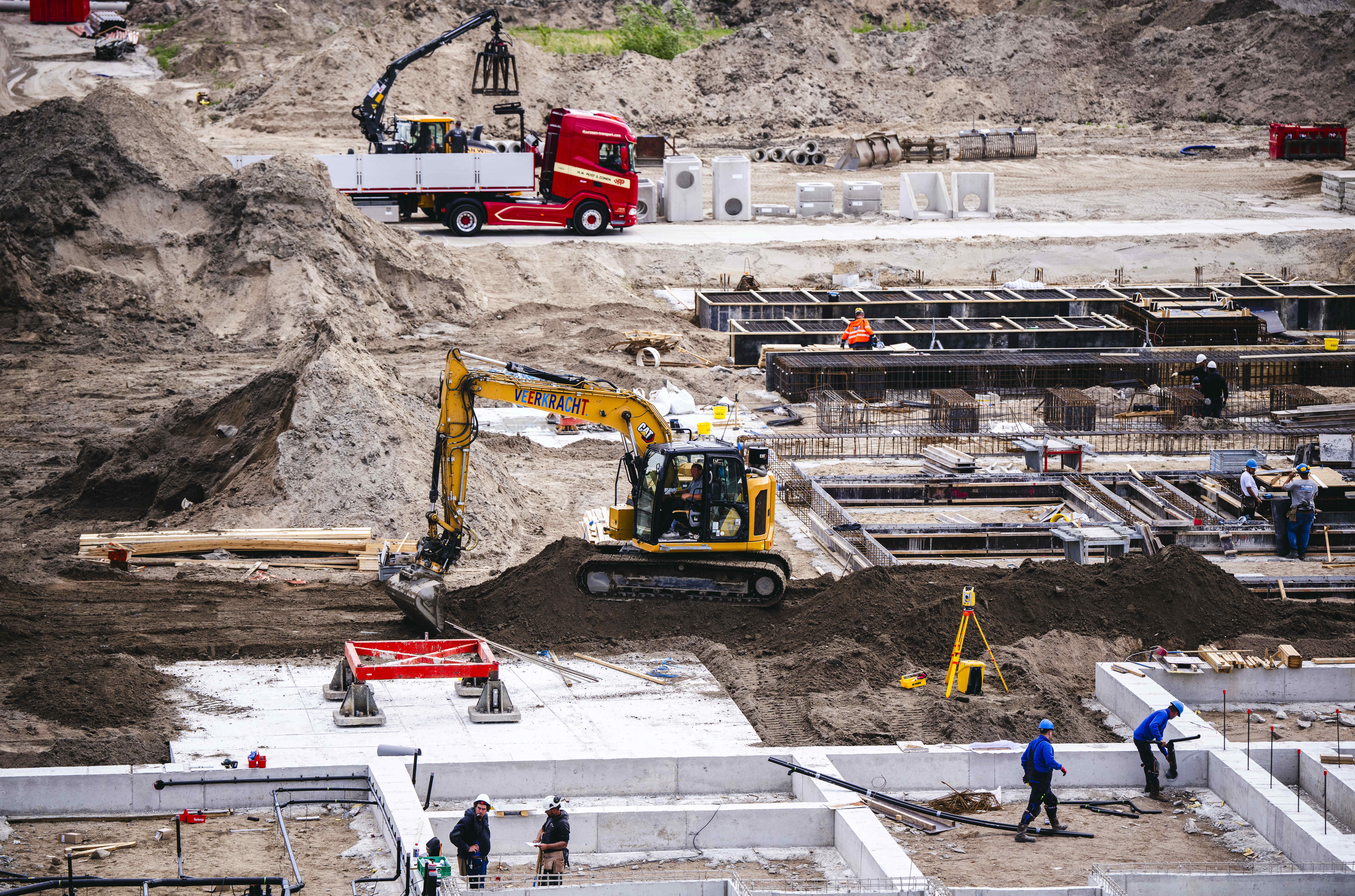 Het bouwterrein waar nieuwbouwwijk Merwede in ontwikkeling is, een wijk die netbewust wordt aangelegd. Foto: ANP/Freek van den Bergh  